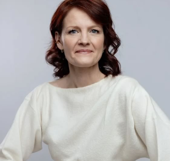 Anna Rowe 